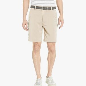 Amazon Essentials Men's Classic-Fit Stretch Golf Short